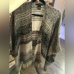 Cejon Black and Gray Knit Poncho